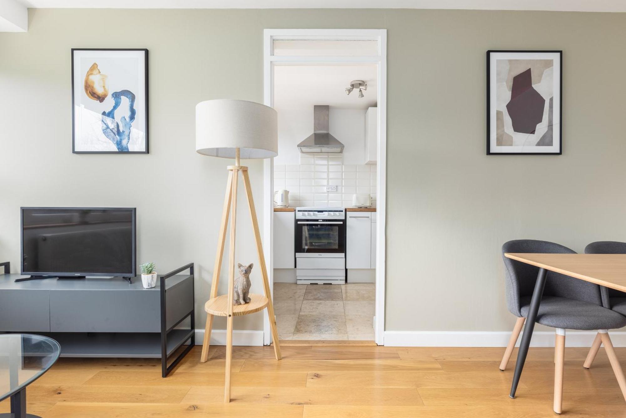 The Battersea Flat *